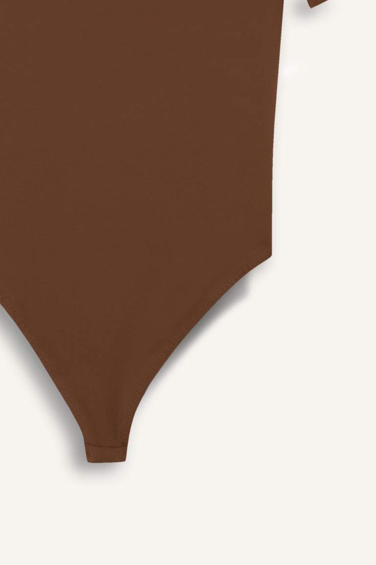 Bisiklet Yaka Kısa Kollu Tişört