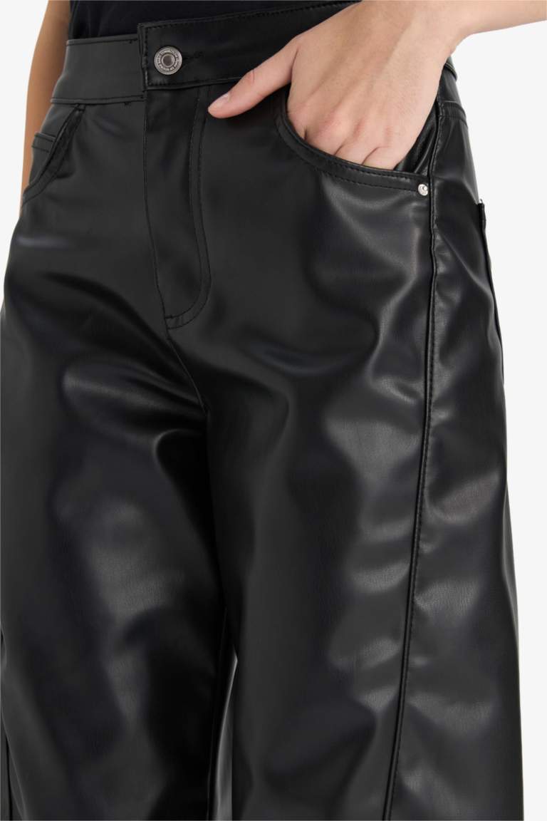 Брюки Wide Leg с молнией, стандартной длины, из искусственной кожи, с нормальной посадкой