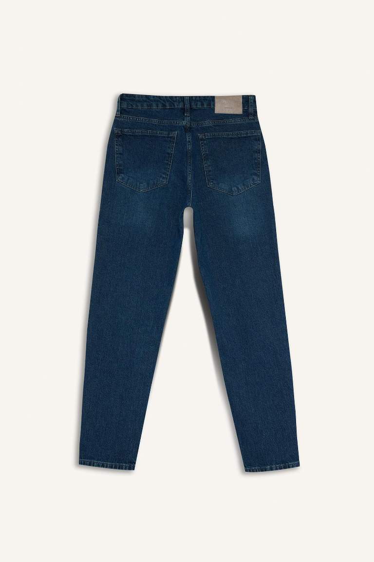 Slim Tapered Fit Skinny Leg Jeans