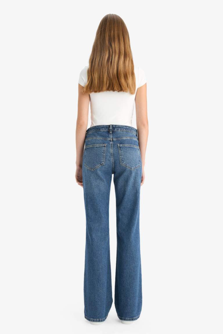 Jean taille basse à effet délavé