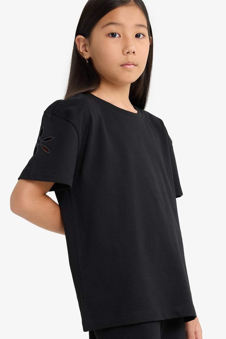 Girl Oversize Fit Crew Neck Embroidered T-Shirt