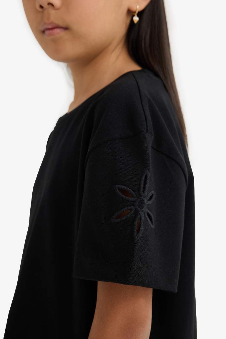 Girl Oversize Fit Crew Neck Embroidered T-Shirt