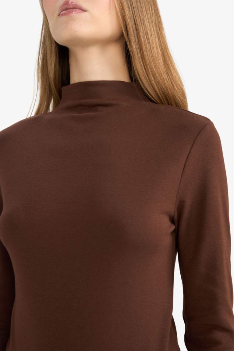 Half Turtleneck Bodysuit