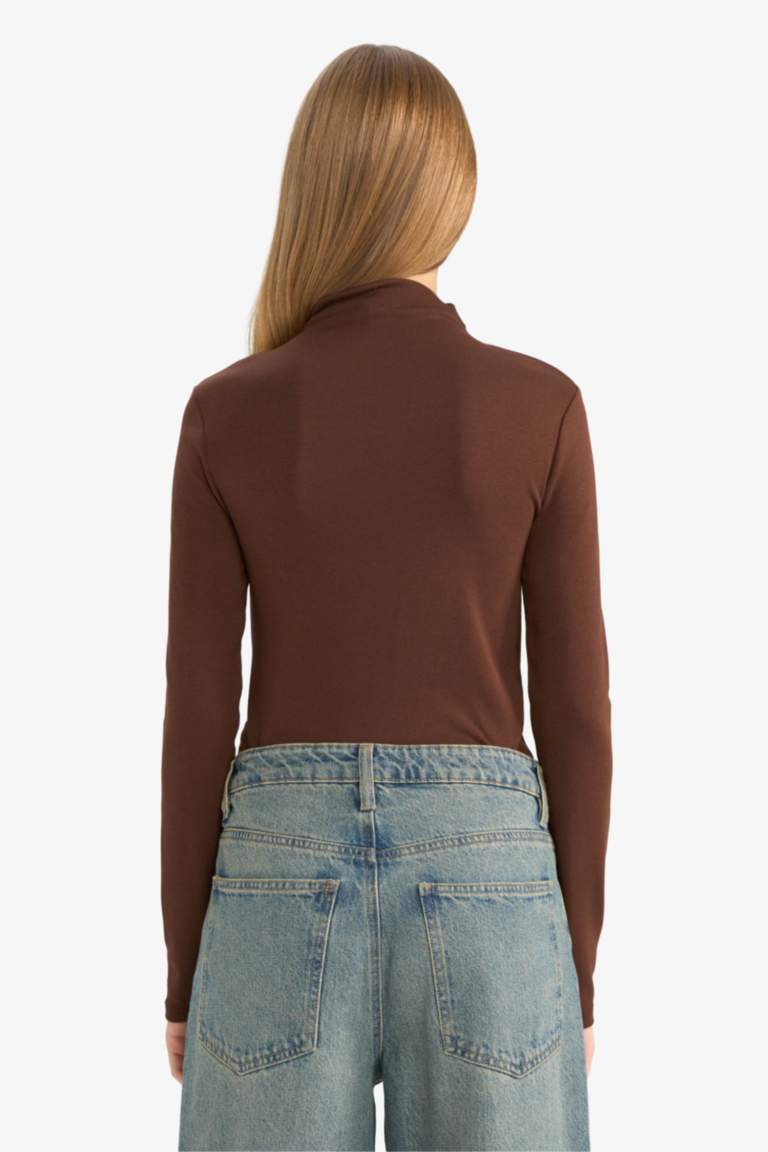 Half Turtleneck Bodysuit