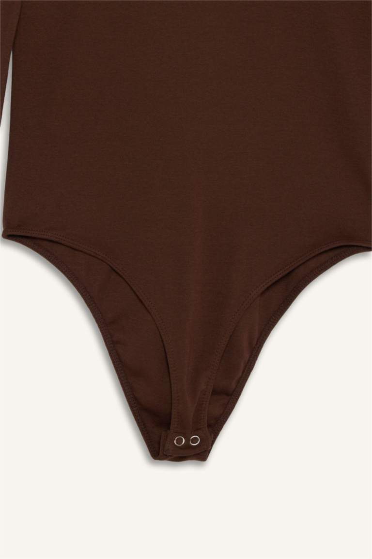 Half Turtleneck Bodysuit