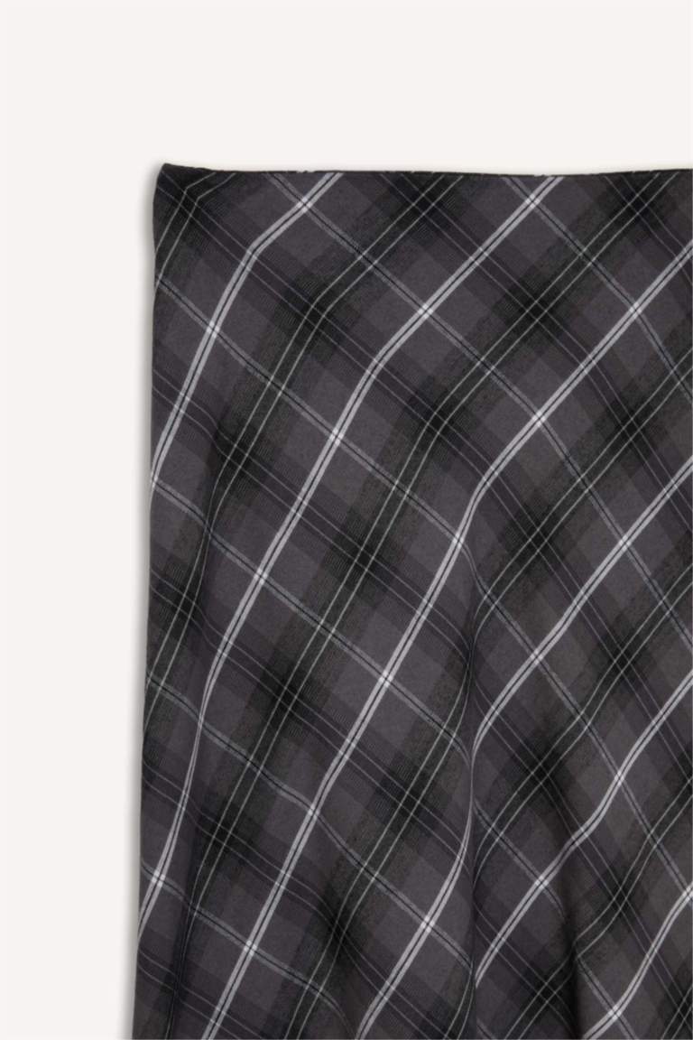 A Cut Plaid Twill Normal Waist Midi Skirt