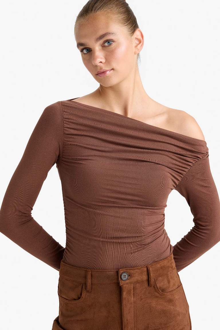 Slim Fit Off Shoulder Long Sleeve T-Shirt