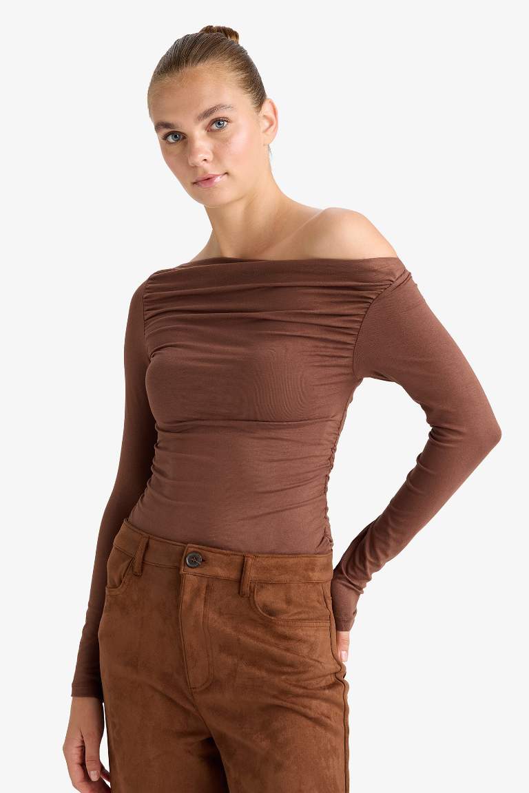 Slim Fit Off Shoulder Long Sleeve T-Shirt