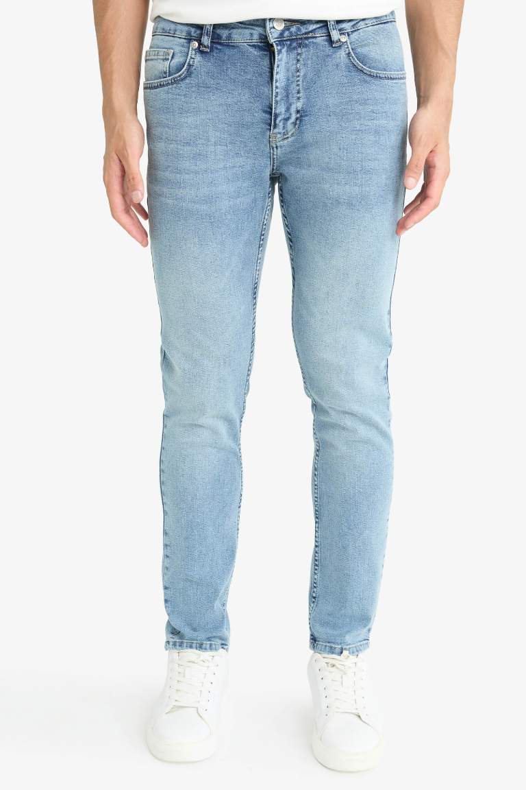 Pedro Slim Fit Regular Waist Skinny Leg Jeans