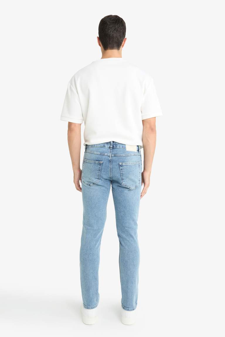 Pedro Slim Fit Regular Waist Skinny Leg Jeans