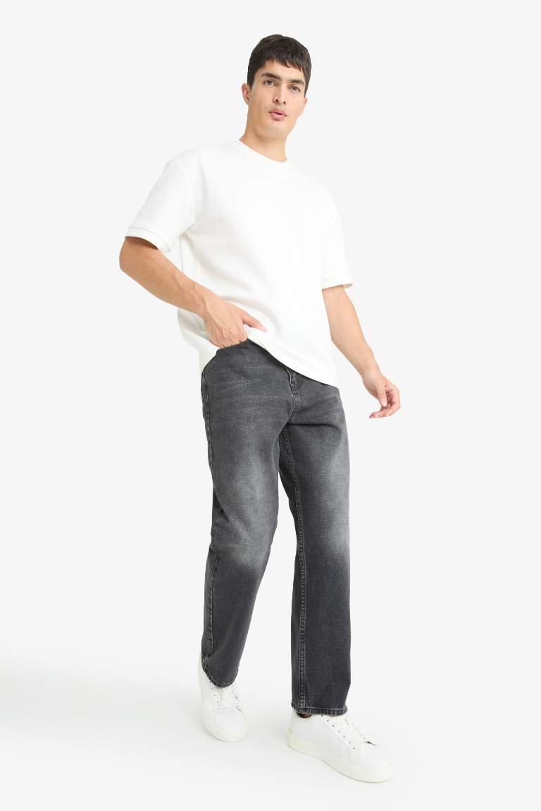 Baggy Fit Regular Waist Wide Leg Jeans