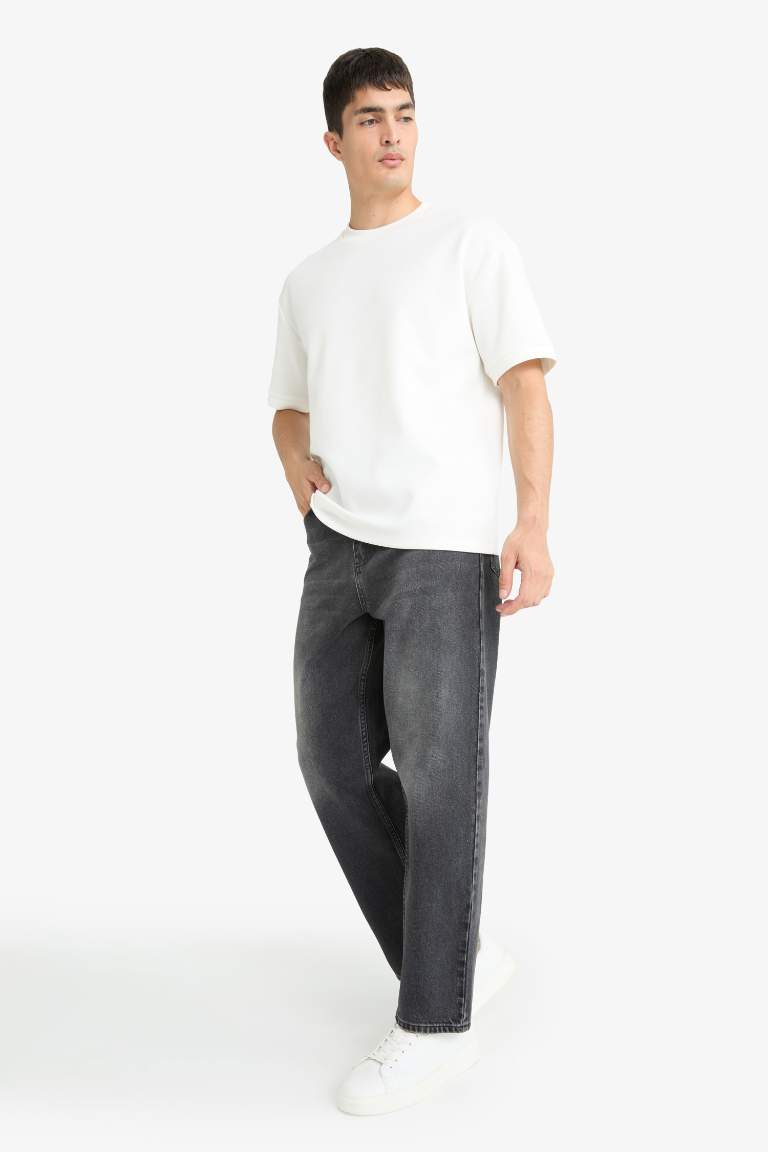 Baggy Fit Regular Waist Wide Leg Jeans