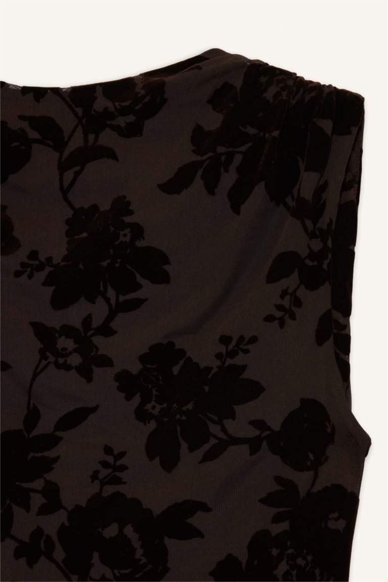 Round Neck Floral Tulle Sleeveless Blouse