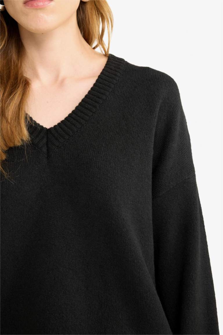 Oversize Fit V-Neck Knitwear Pullover
