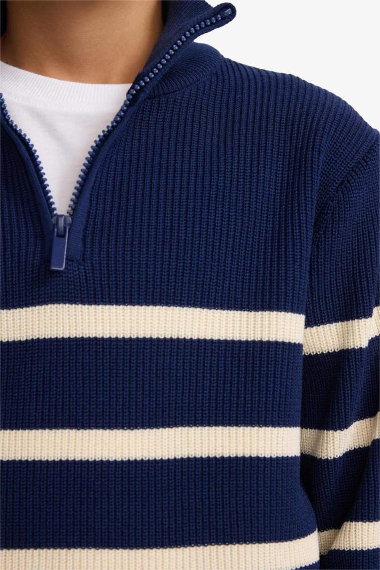 Ұлдарға қалыпты пішім Пулловер