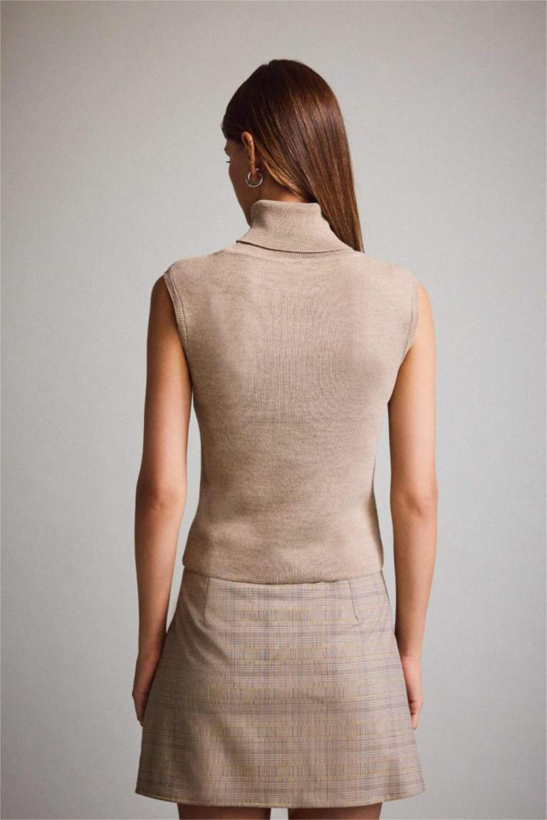 بلوزة كت بيزك سادة هاينك