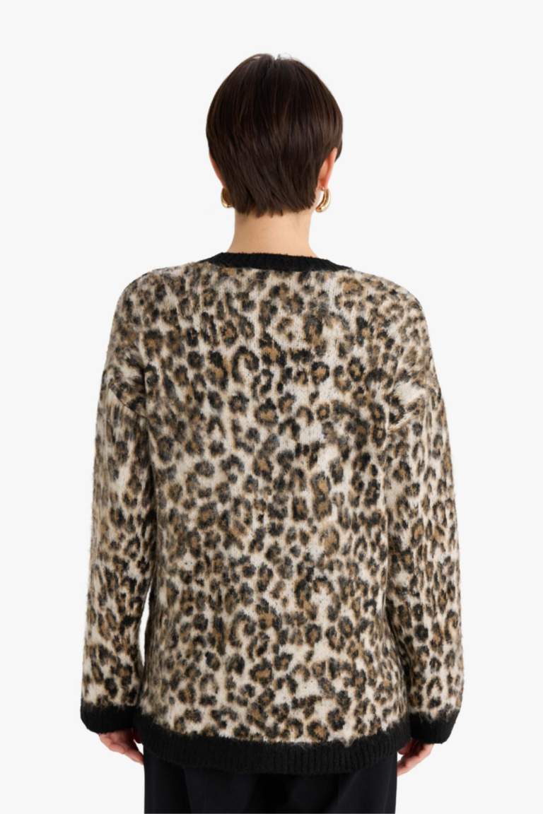 Oversize Geniş Kalıp Bisiklet Yaka Leopar Desenli Triko Kazak