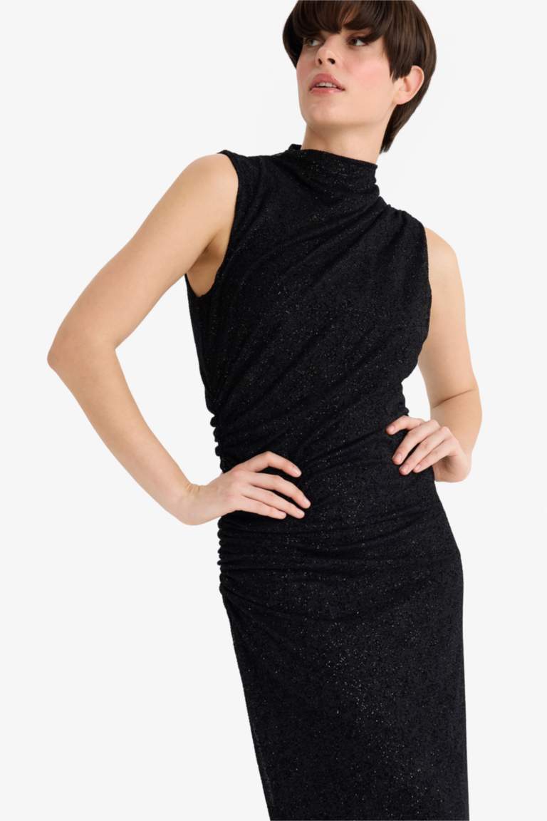 Regular Fit Dik Yaka Parlak Kumaş Tül Kolsuz Midi Elbise