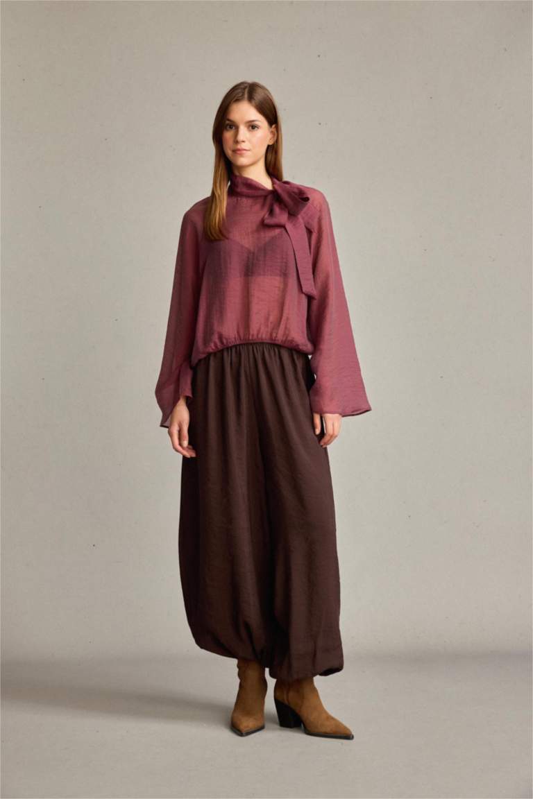 Boyundan Bağlamalı Uzun Kollu Şifon Bluz