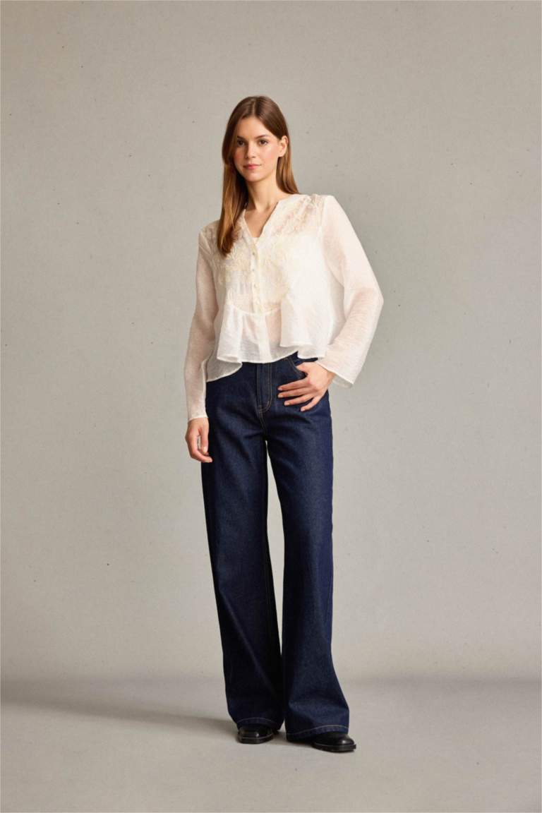 V Yaka Düğmeli Uzun Kollu Bluz