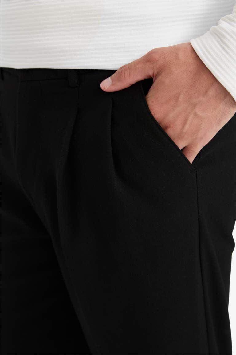 Düz Paça Cepli Pantolon