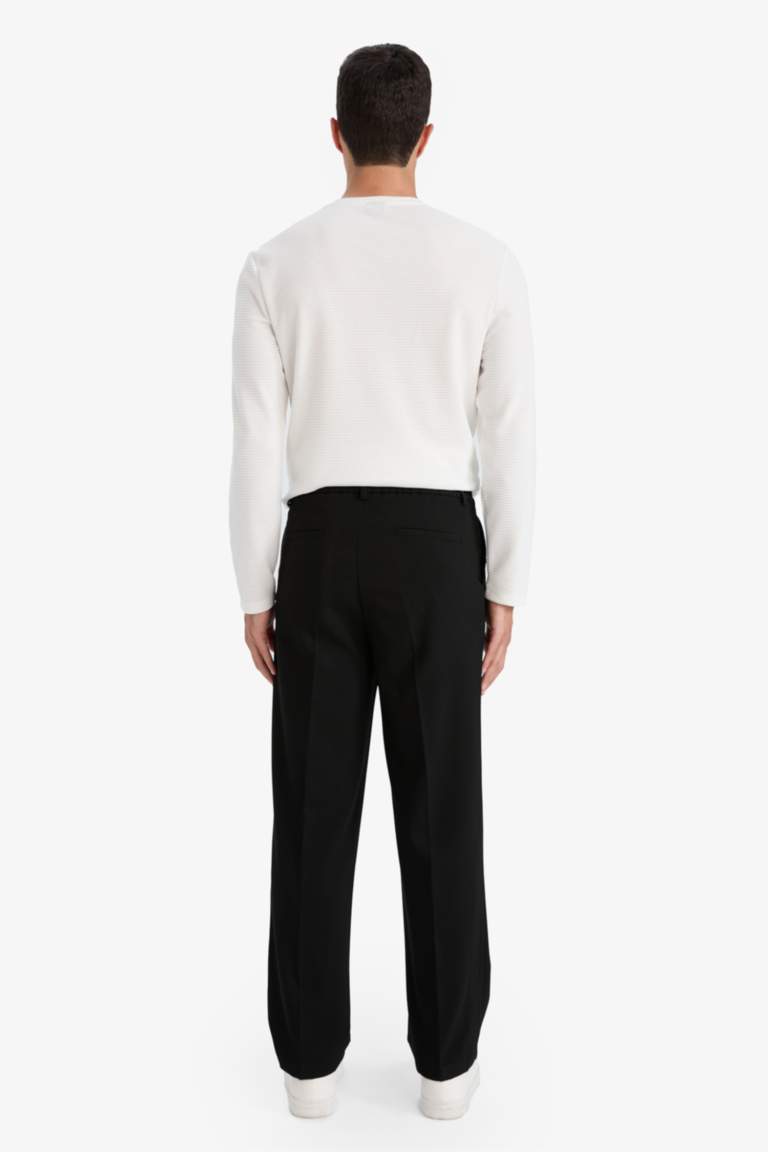 Düz Paça Cepli Pantolon