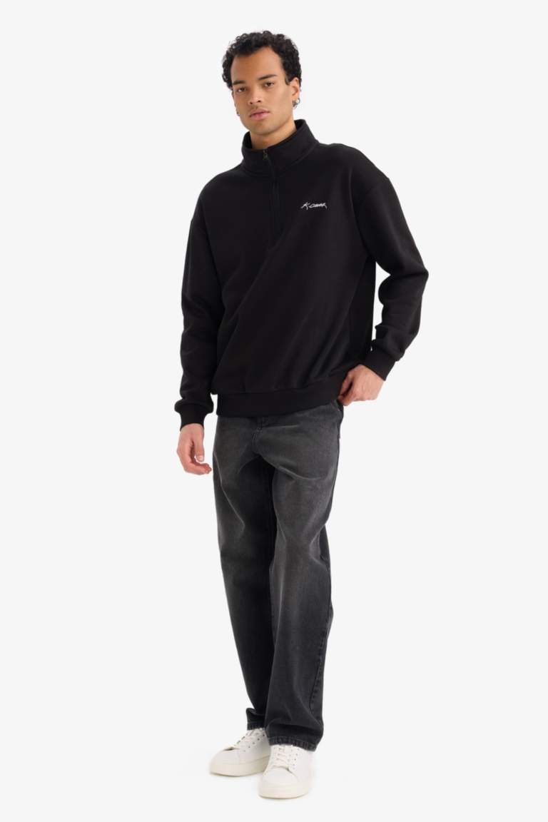 29 Ekim Cumhuriyet Bayramı Boxy Fit Dik Yaka Atatürk Baskılı Yarım Fermuarlı Sweatshirt