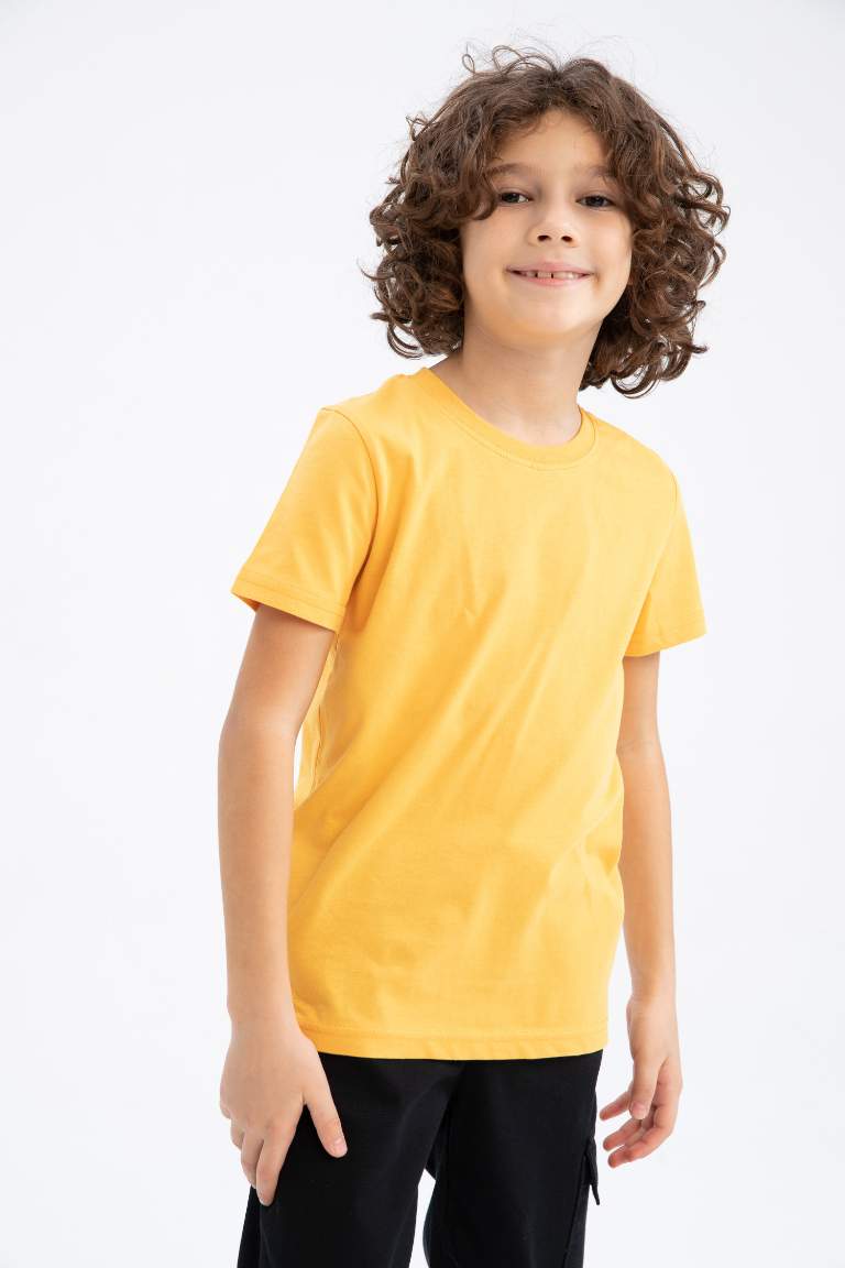 Boys Regular Fit Crew Neck Short Sleeved T-Shirt