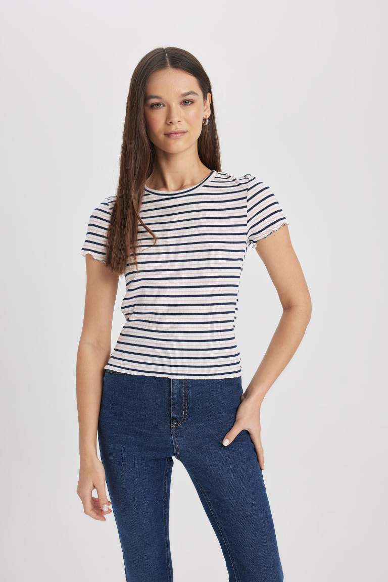 Fitted Crew Neck Striped T-Shirt