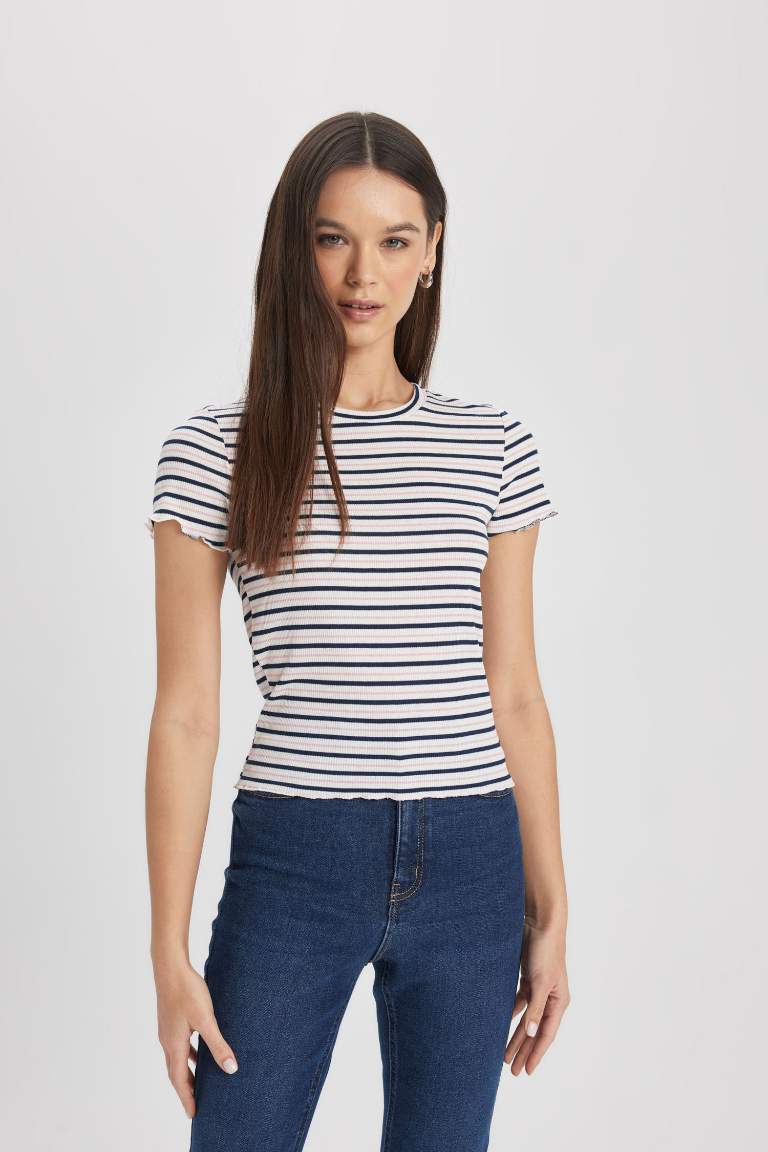 Fitted Crew Neck Striped T-Shirt