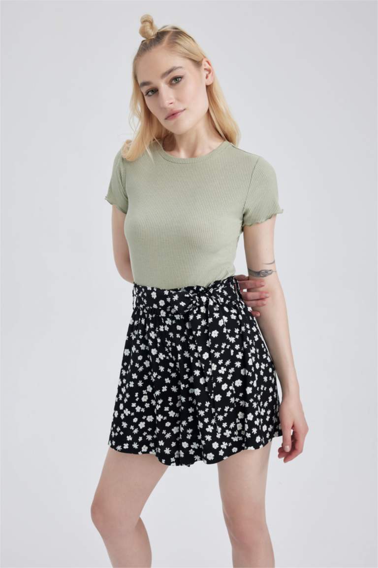 تي شيرت سليم فيت بياقة مستديرة