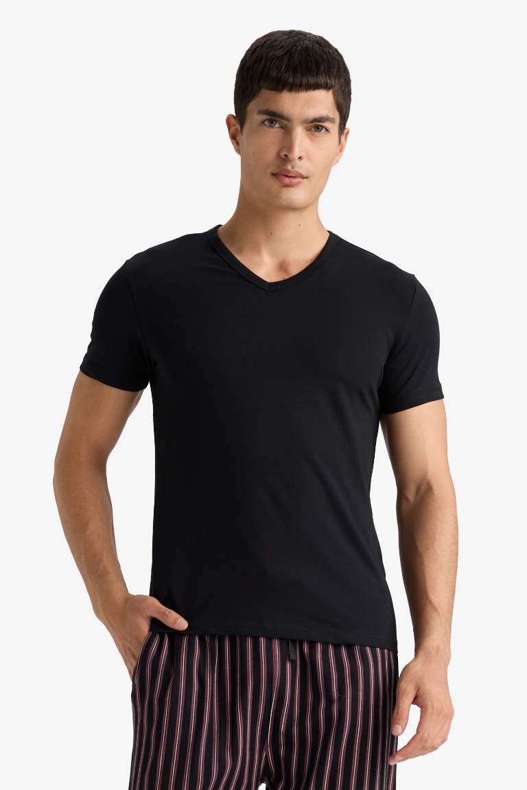 Slim Fit Dar Kesim V Yaka Üst