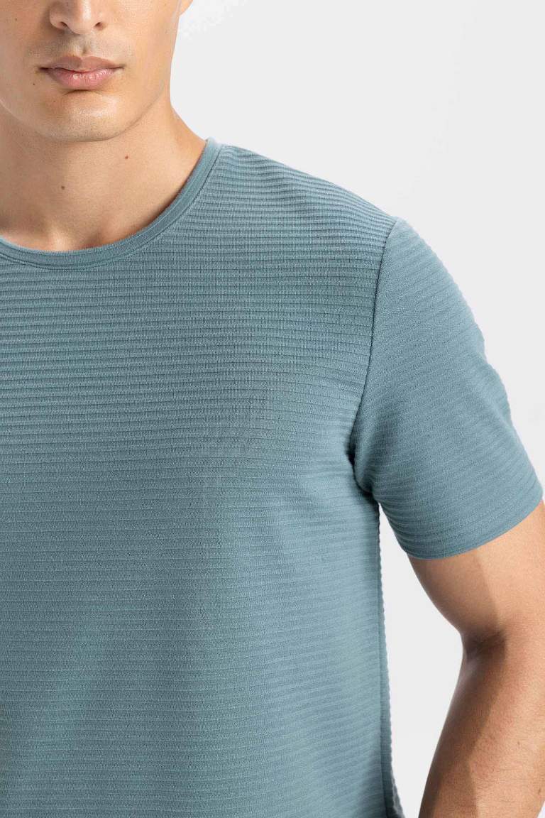 Slim Fit Crew Neck Basic T-Shirt