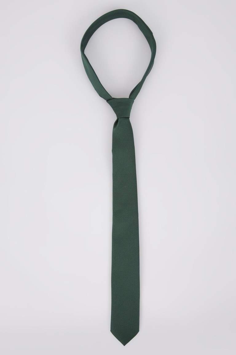 Basic Tie