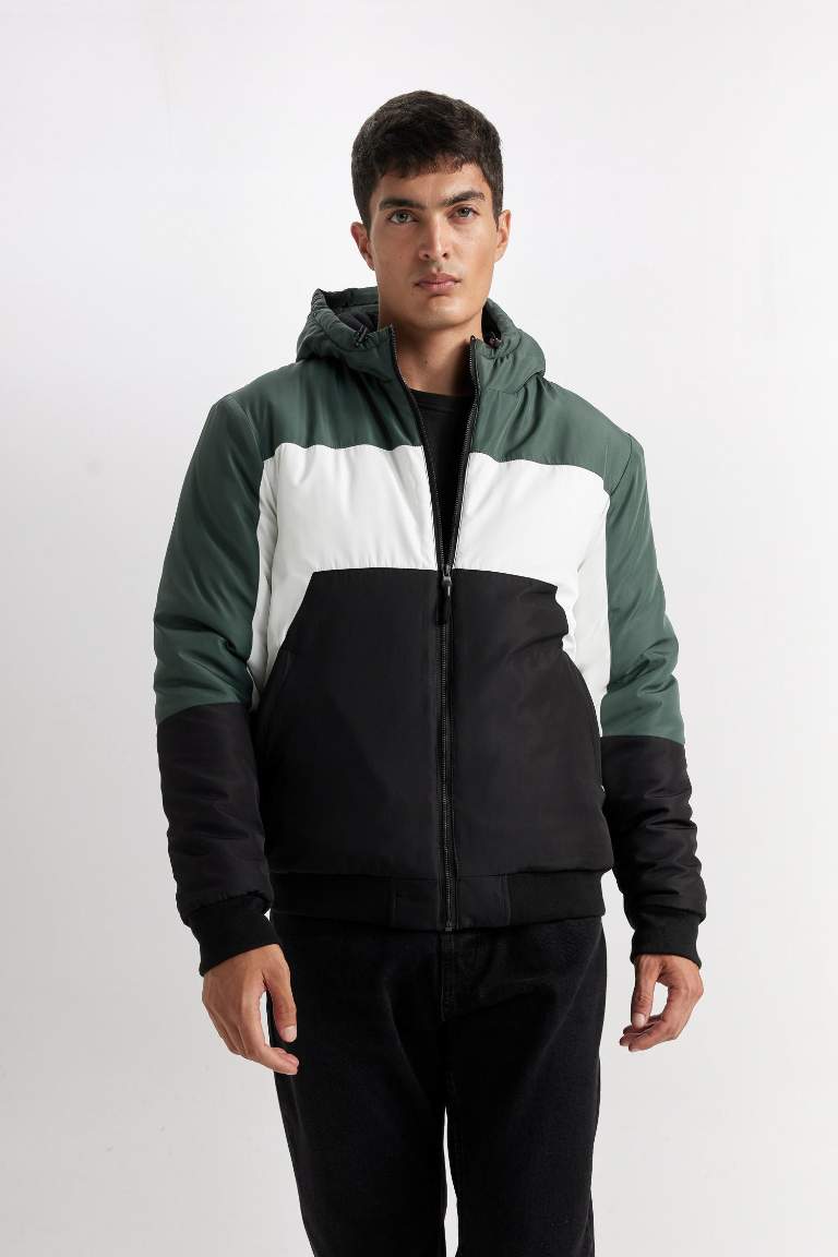 Su Geçirmez Rüzgar Geçirmez Slim Fit Kapüşonlu Blok Desenli Polar Astarlı Mont