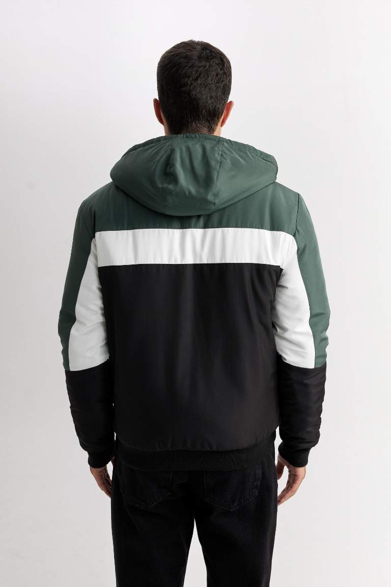 Su Geçirmez Rüzgar Geçirmez Slim Fit Kapüşonlu Blok Desenli Polar Astarlı Mont