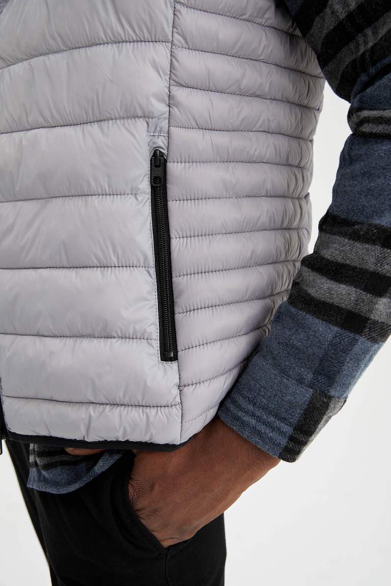 Hafif Şişme Yelek Su İtici Slim Fit Dar Kesim Kapüşonlu Fermuarlı Cepli Mevsimlik