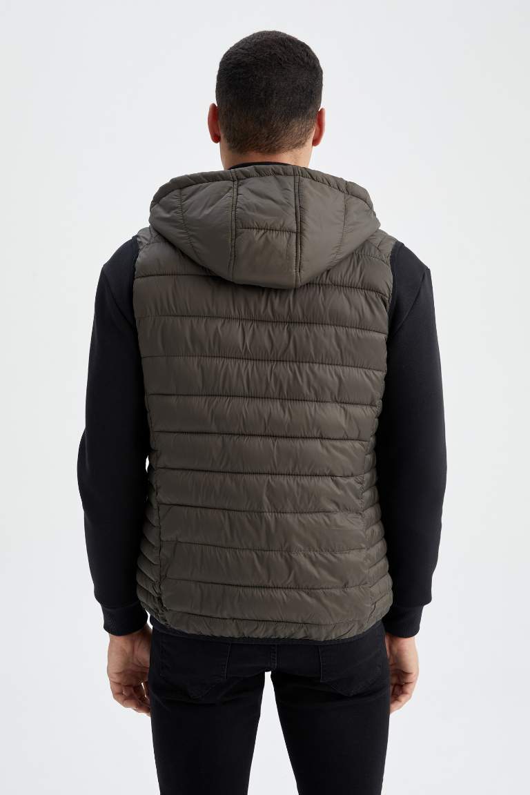 Hafif Şişme Yelek Su İtici Slim Fit Dar Kesim Kapüşonlu Fermuarlı Cepli Mevsimlik