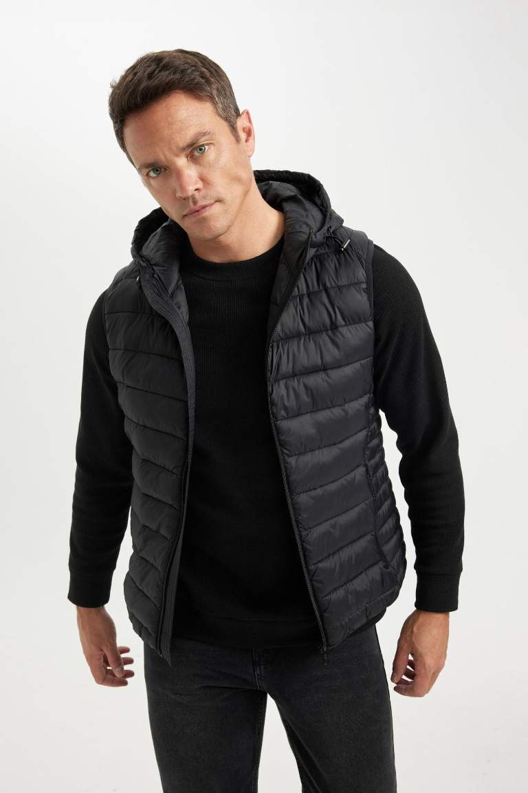 Hooded Zipper Closure Pocketed Thin Puffer Vest