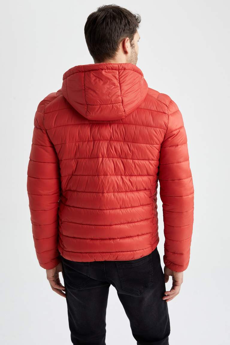 Su İtici Hafif Şişme Mont Slim Fit Dar Kesim Kapüşonlu Fermuarlı Cepli Mevsimlik