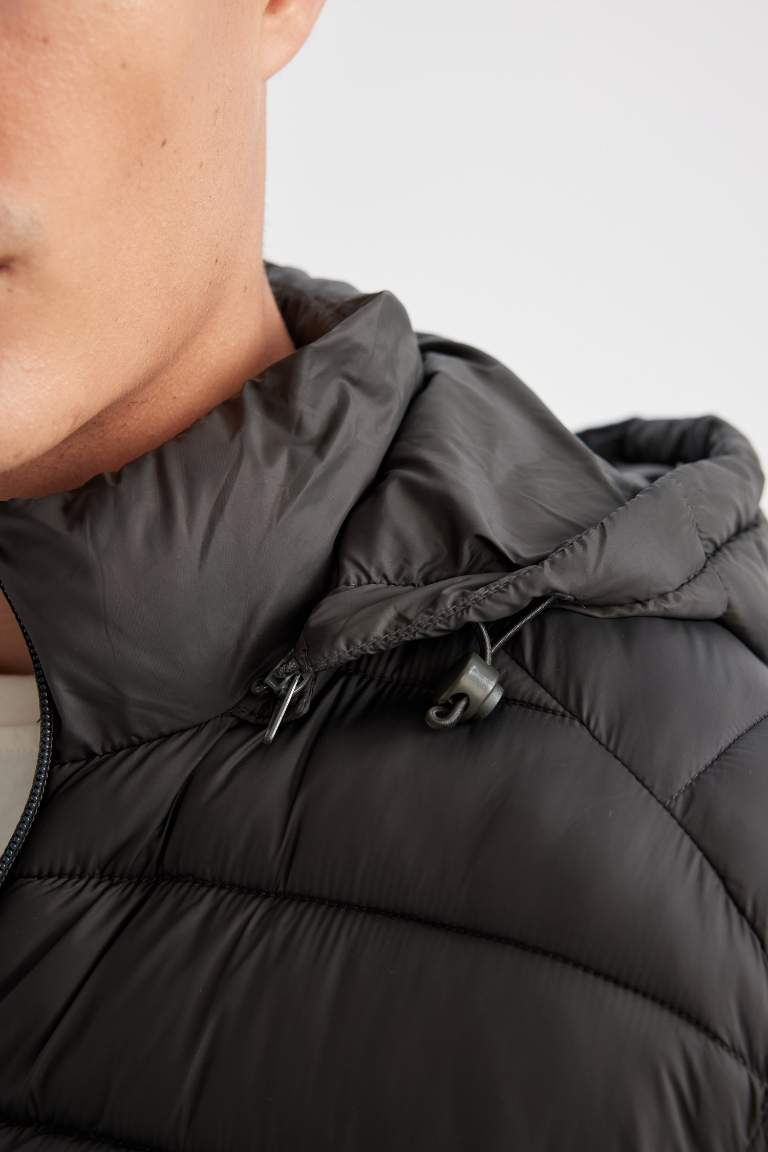Su İtici Hafif Şişme Mont Slim Fit Dar Kesim Kapüşonlu Fermuarlı Cepli Mevsimlik