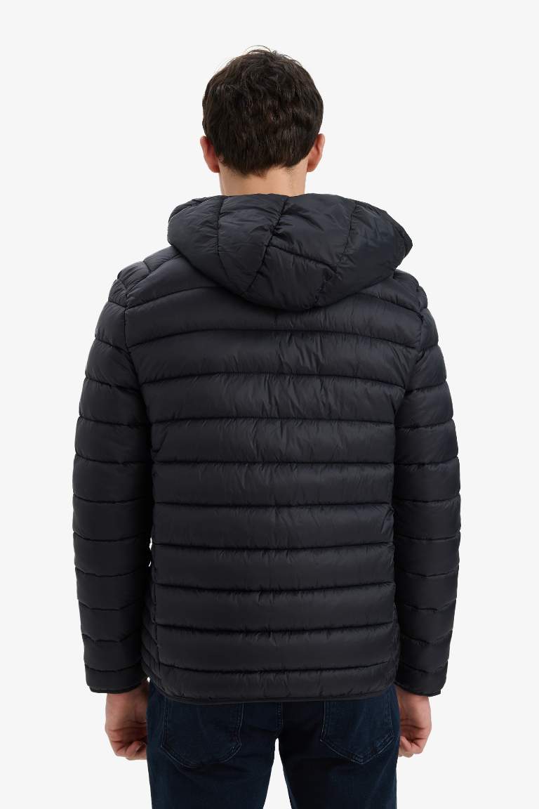 Водонепроницаемая куртка Slim Fit с капюшоном и молнией