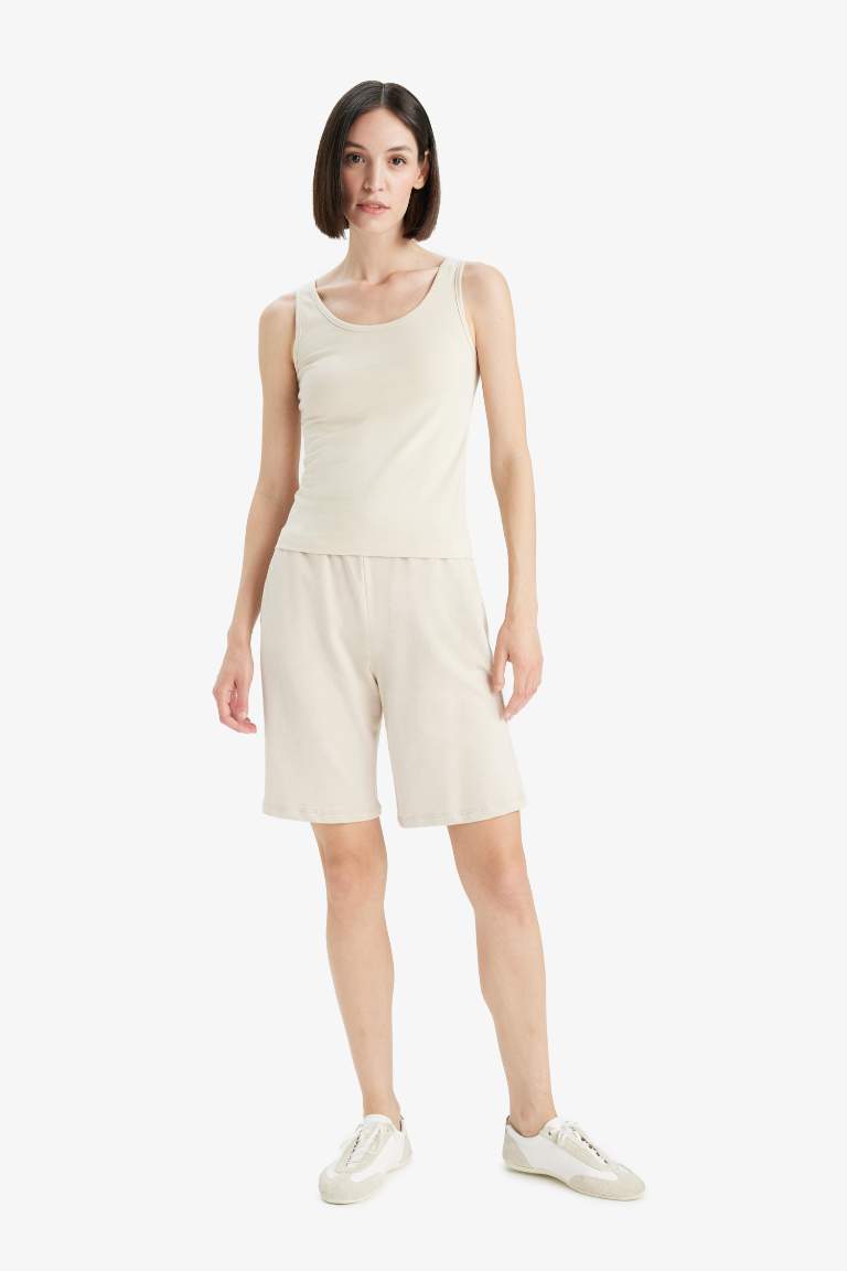 Regular Fit Normal Bel Düz Paça Bermuda Şort