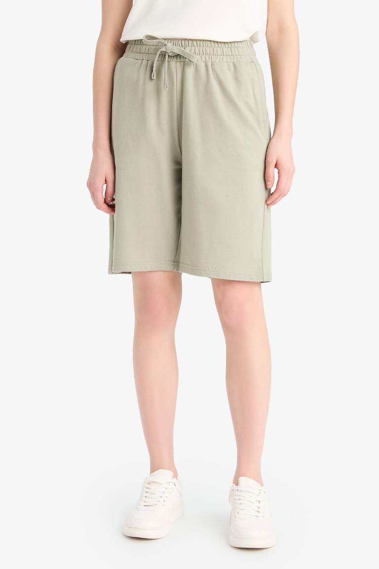 Regular Fit Normal Waist Straight Leg Bermuda Shorts