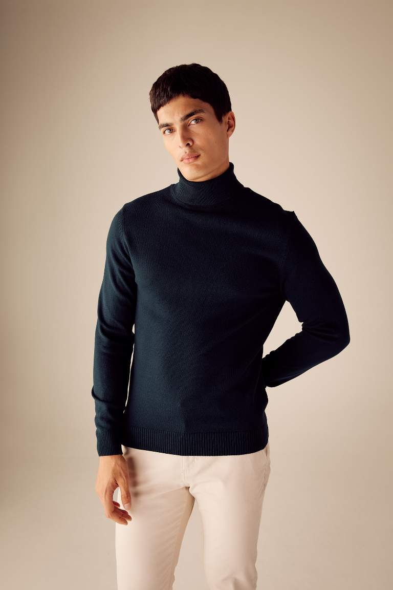 Green MAN Slim Fit Turtleneck Pullover 2800844 | DeFacto