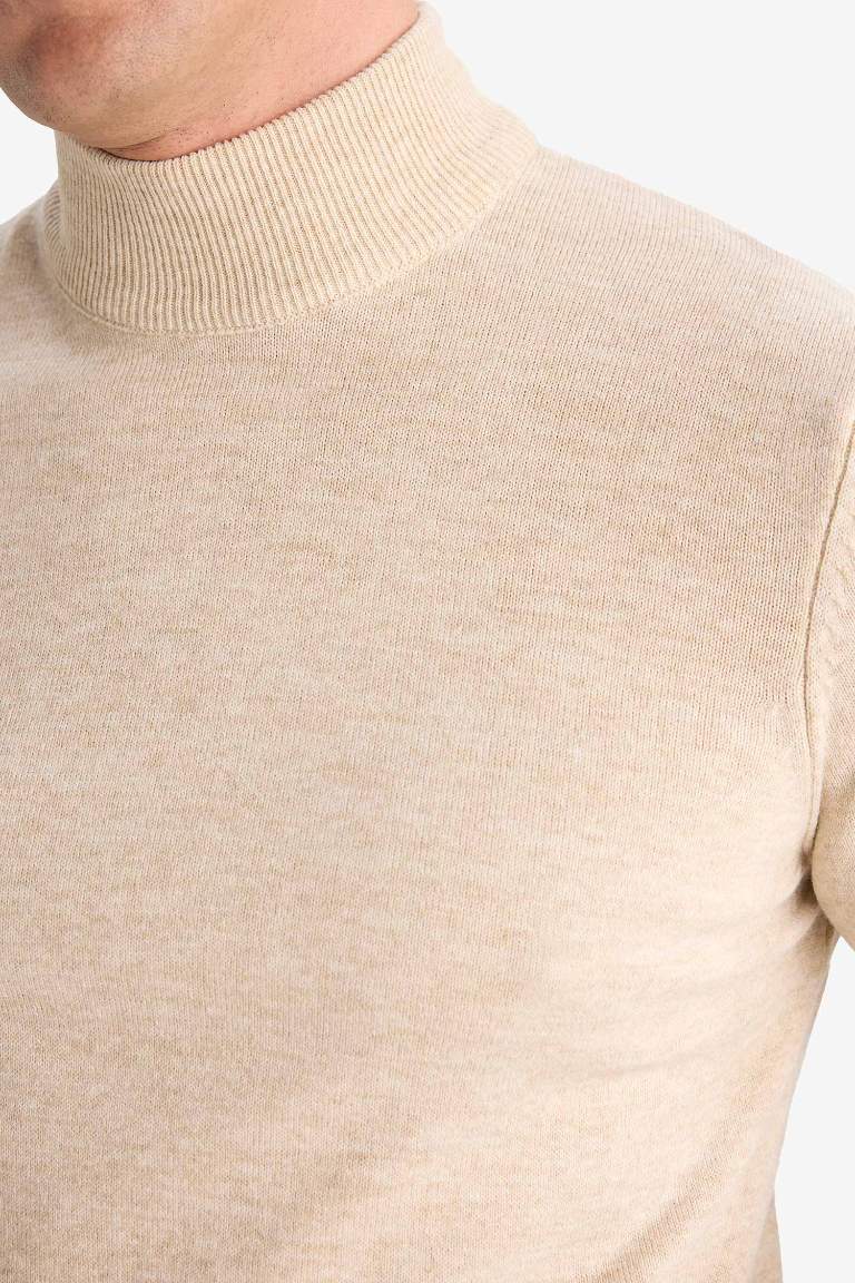 Slim Fit Dar Kesim Balıkçı Yaka Triko Kazak