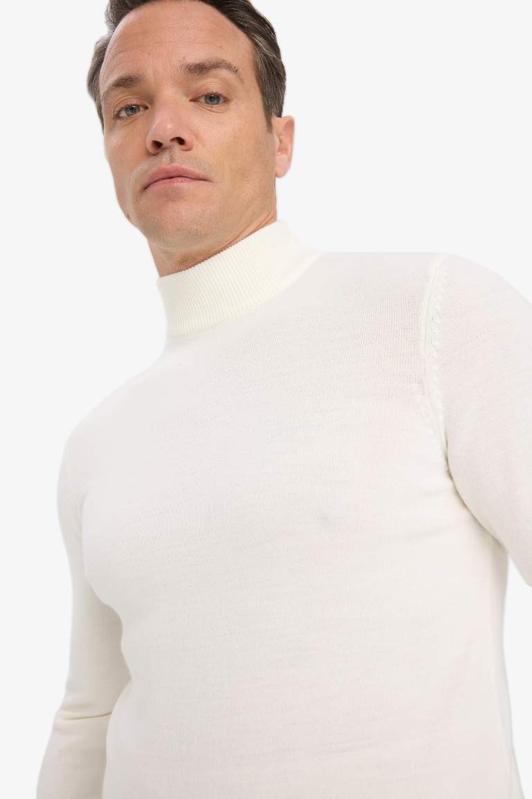 Slim Fit Dar Kesim Balıkçı Yaka Triko Kazak