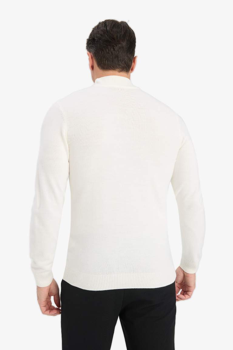 Slim Fit Dar Kesim Balıkçı Yaka Triko Kazak