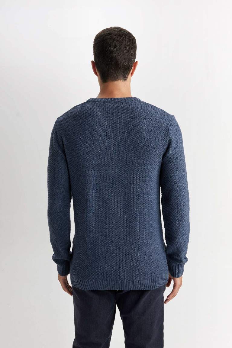 Standard Fit Crew Neck Textured Basic Knitted Pullover