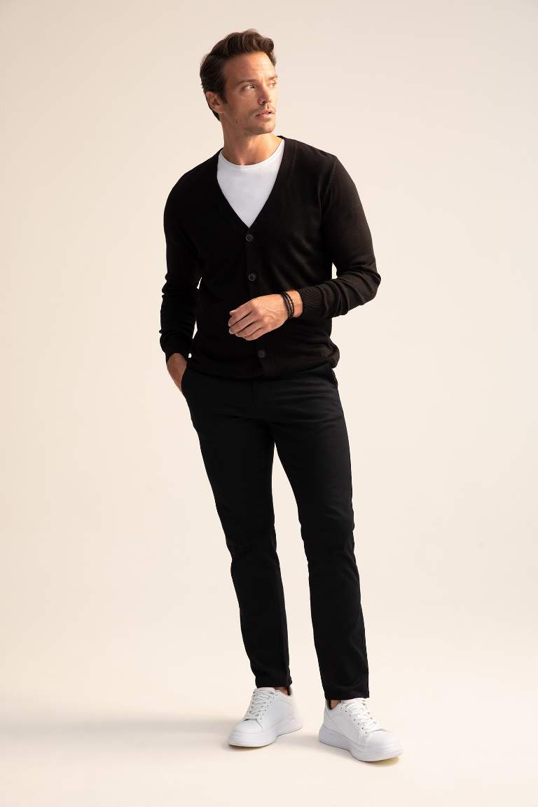 Regular Fit V Yaka Düğmeli Triko Hırka